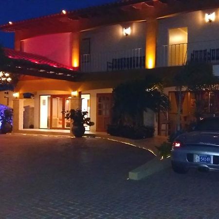 Dorado Eagle Beach Hotel Oranjestad Esterno foto