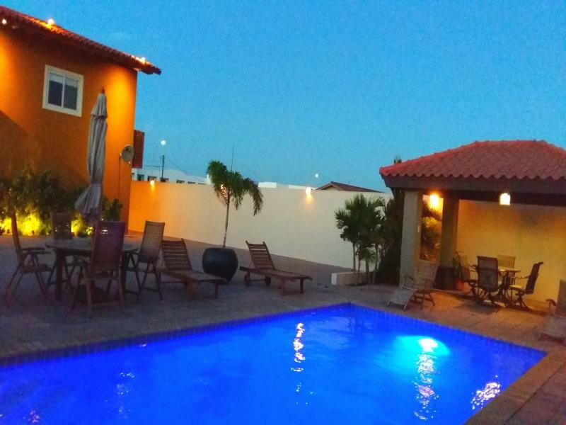 Dorado Eagle Beach Hotel Oranjestad Esterno foto