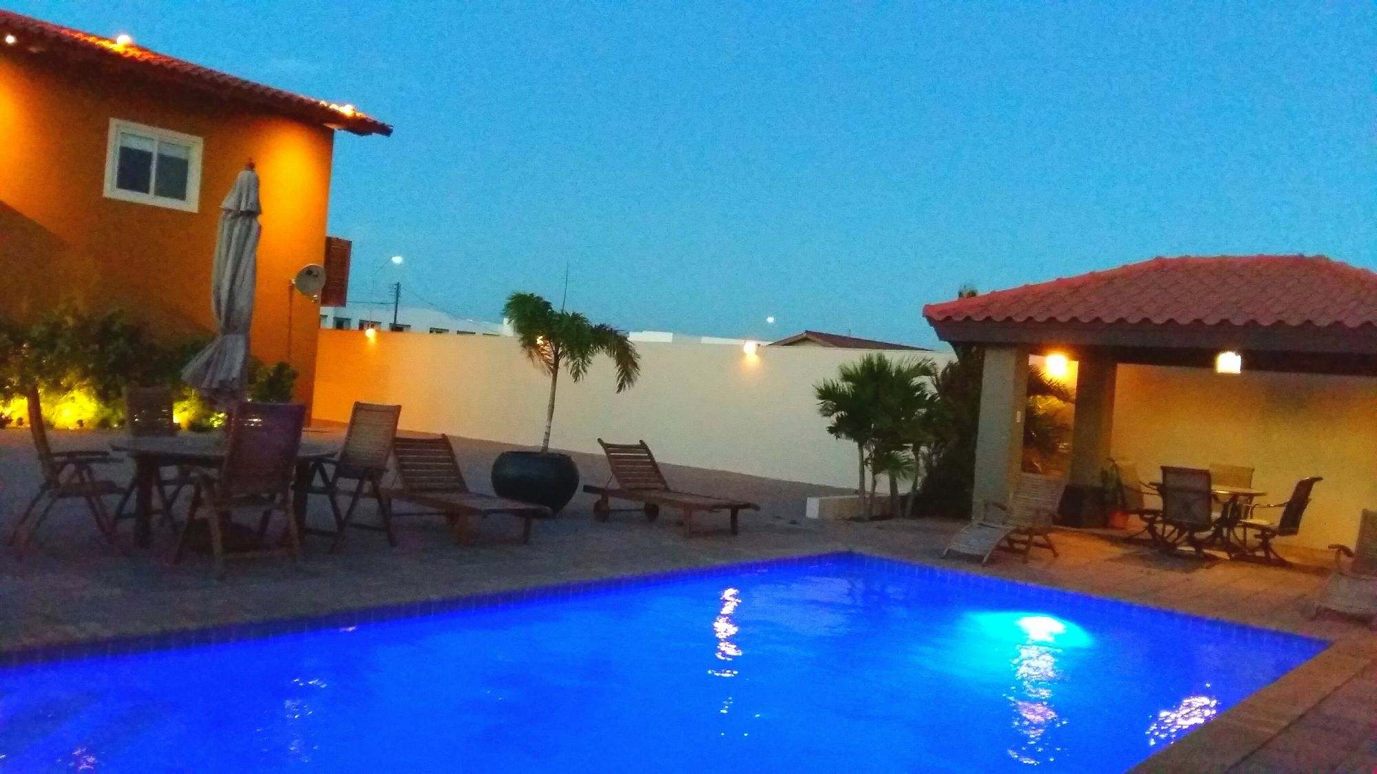 Dorado Eagle Beach Hotel Oranjestad Esterno foto