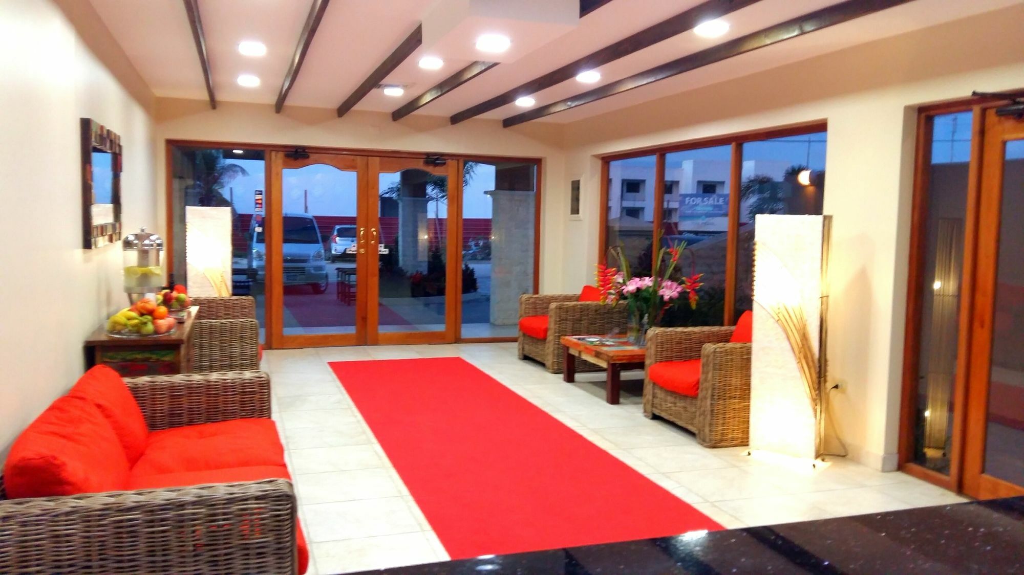 Dorado Eagle Beach Hotel Oranjestad Esterno foto