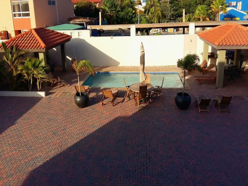 Dorado Eagle Beach Hotel Oranjestad Esterno foto