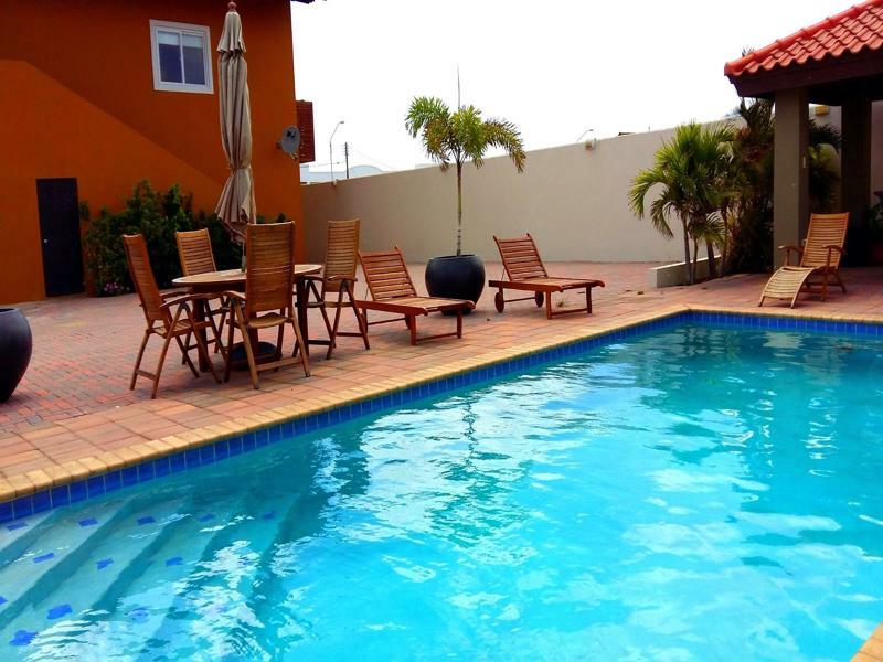 Dorado Eagle Beach Hotel Oranjestad Esterno foto