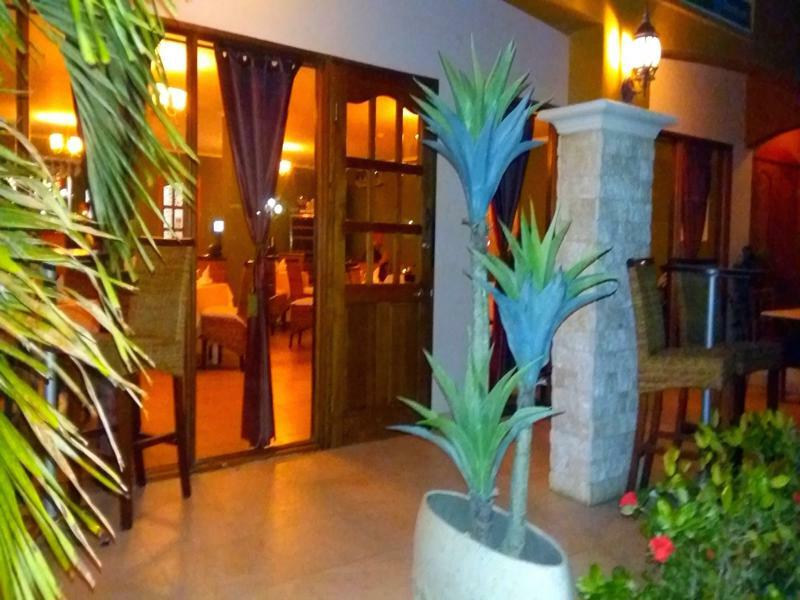 Dorado Eagle Beach Hotel Oranjestad Esterno foto
